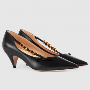 Gucci Pumps in Black Leather with GUCCI Metal