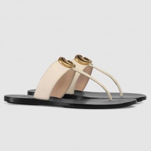 Gucci Thong Sandals in White Leather with Double G
