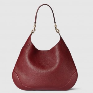 Gucci B Medium Shoulder Bag in Red Grained Leather