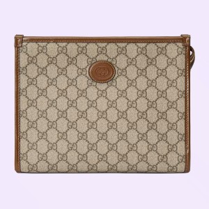 Gucci Beauty Case in Beige GG Supreme with Interlocking G