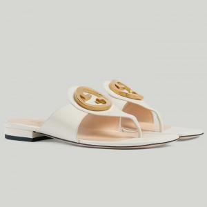 Gucci Blondie Thong Sandals in White Leather